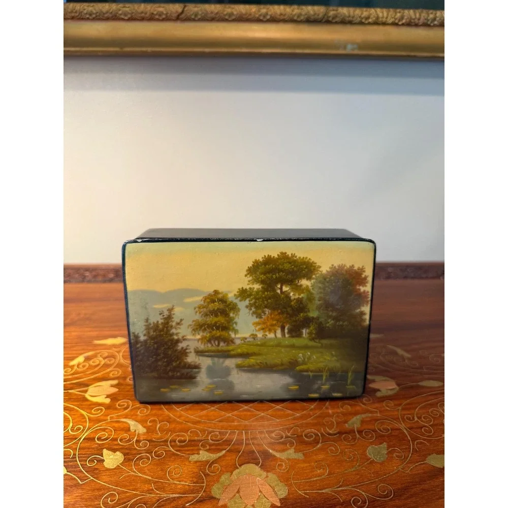 Vintage Lacquerware Box - Hand Painted Landscape‎ Trinket or Jewelry Box